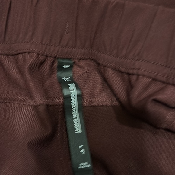 Ten thousand shorts - Picture 3 of 4